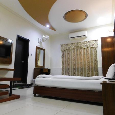 Hotel Multan Exterior photo