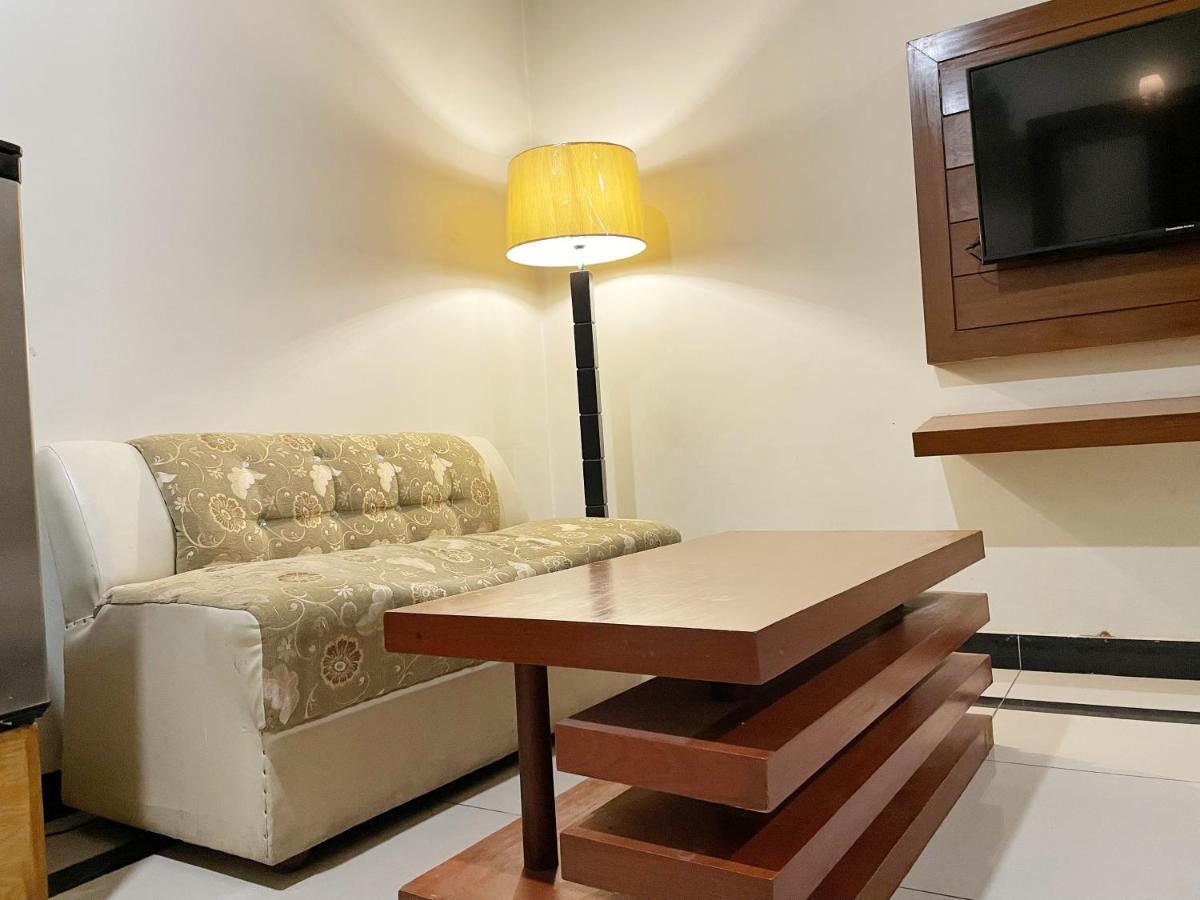 Hotel Multan Exterior photo