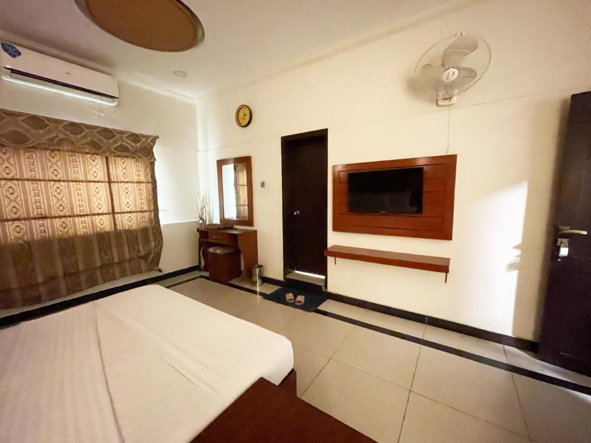 Hotel Multan Exterior photo