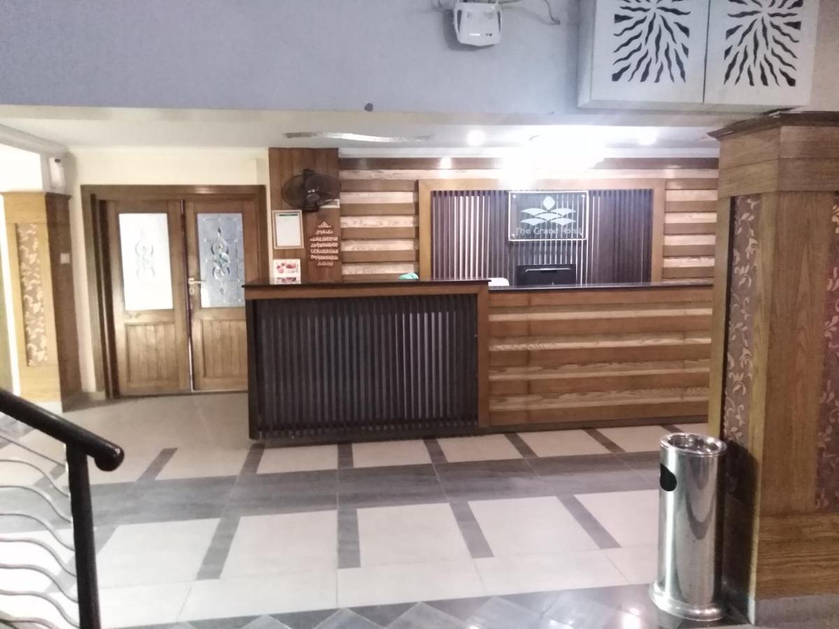 Hotel Multan Exterior photo